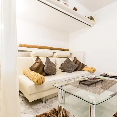 Daire Apartments Neuss